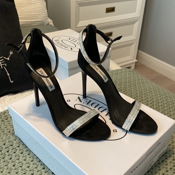 Steve Madden Skye Heels - Picture 2 of 5